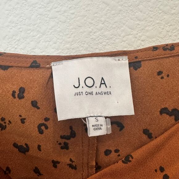 JOA Revolve Brown Dot leopard print satin cowl neck cami tank top blouse small - Picture 5 of 5